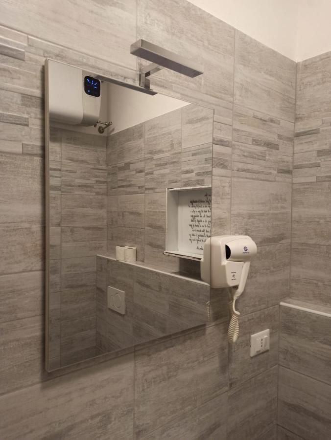 Angy'S Rooms Sanremo Bagian luar foto