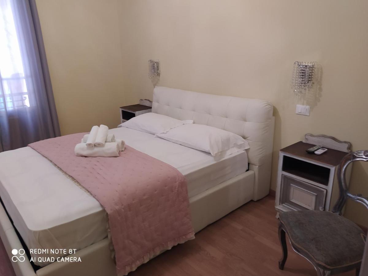 Angy'S Rooms Sanremo Bagian luar foto