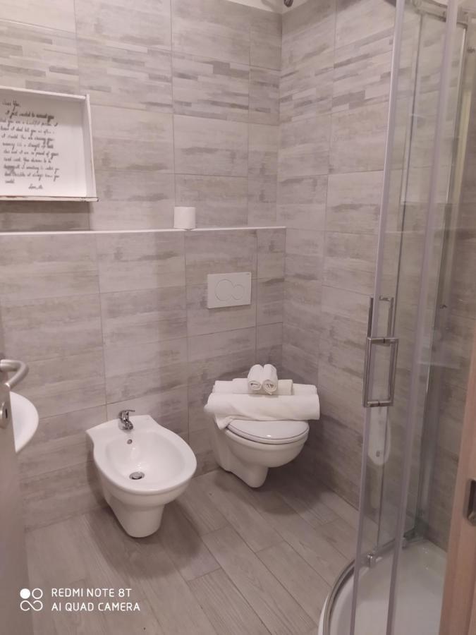 Angy'S Rooms Sanremo Bagian luar foto